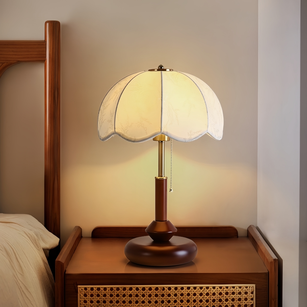 Lighting Decoration In Bedroom - Lampada da Tavolo Vintage a Cupola